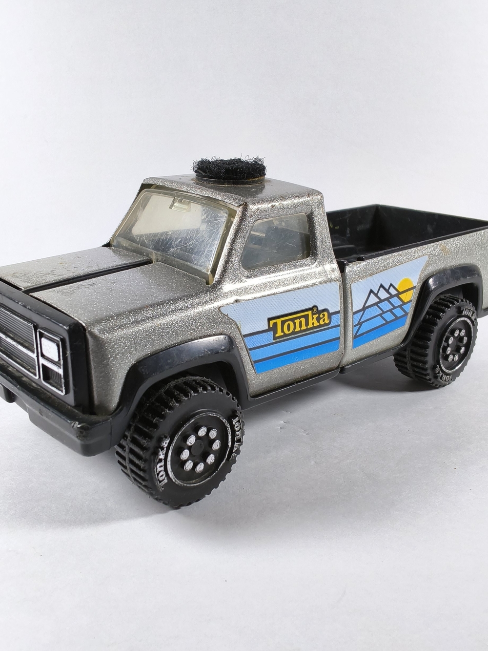 Vintage Tonka Silver Glitter 4x4 Pickup Truck Mountain Sun Roof Steer 1:30